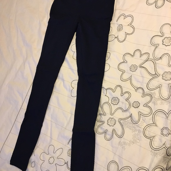 pants - Picture 2 of 4